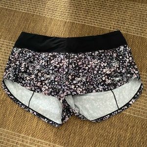 Lululemon speed up shorts size 6